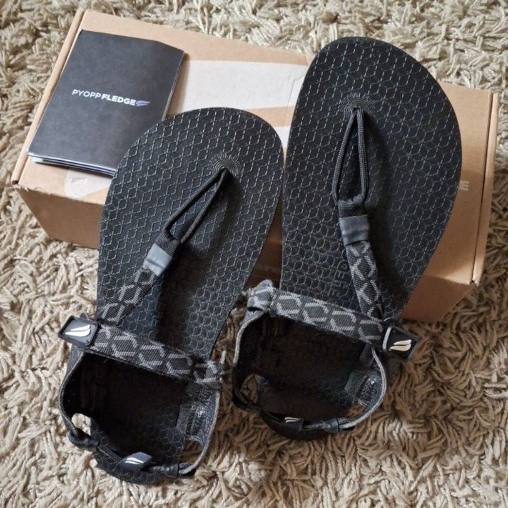 Preloved Pyopp Fledge Barefoot