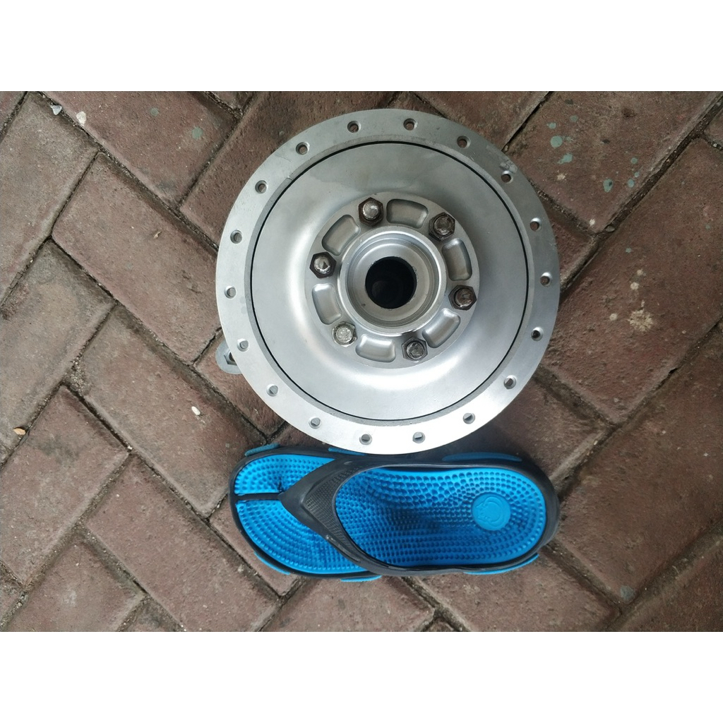 Tromol belakang suzuki gt750 NOS