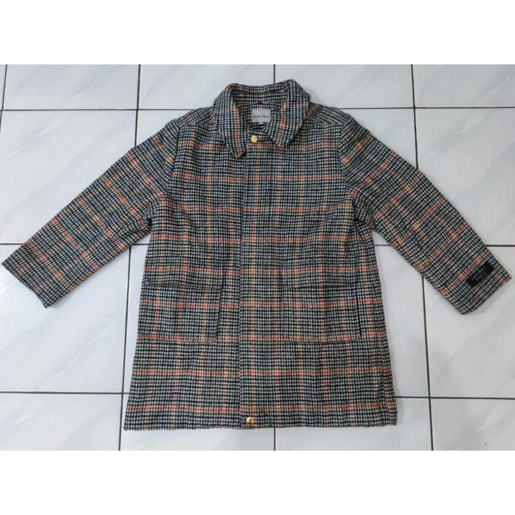 PRELOVED Jaket winter wanita musim dingin 05