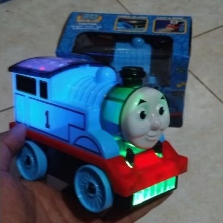Mainan kereta api Tomas train Jalan dan bunyi nyala