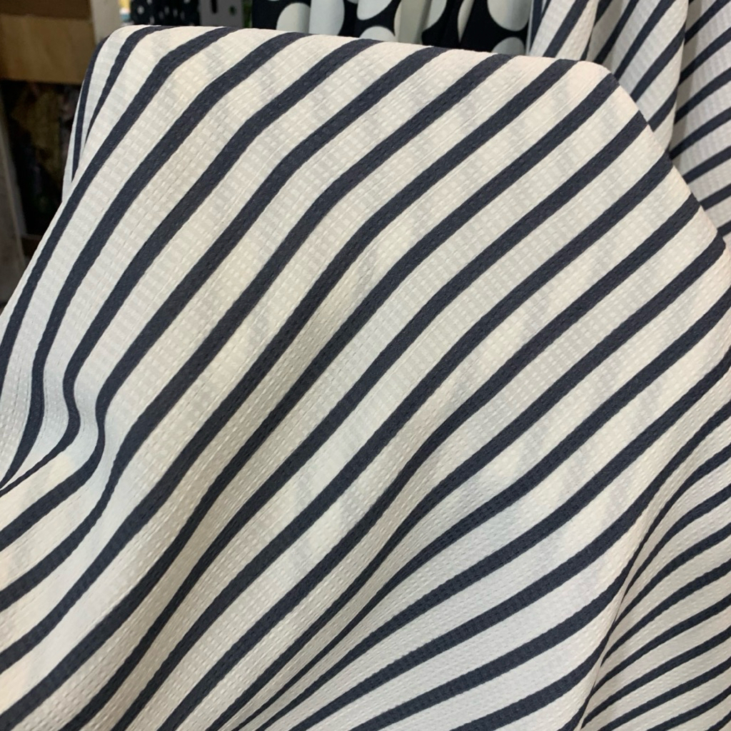 kain bon bon silk motif salur - kain silk salur premium - kain silk buble motif salur