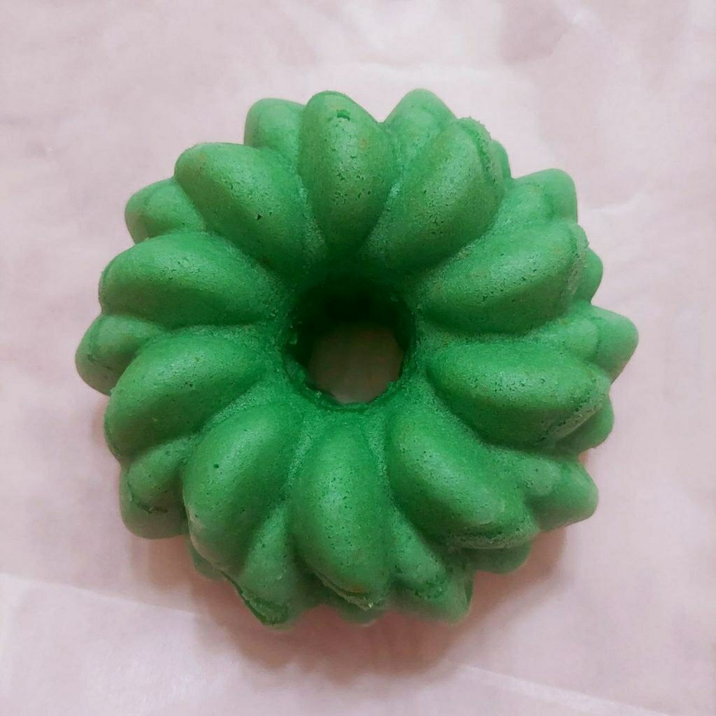 

Bolu Pandan Kukus