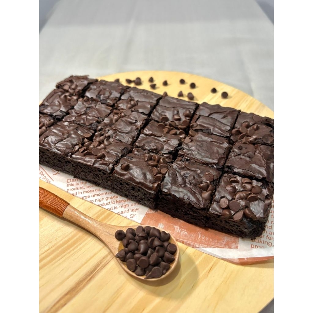 

BakesbyCizo - Fudgy Brownies (20x10cm) // OG Fudgy Brownies // Fudgy Brownies // Brownies Sekat // Moist // Freshly Baked // almond // kacang // chunky // brownies original // brownies kacang // brownies cokelat