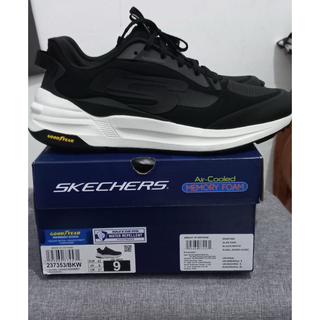 Sepatu Skechers Water Repellent (Anti Air)
