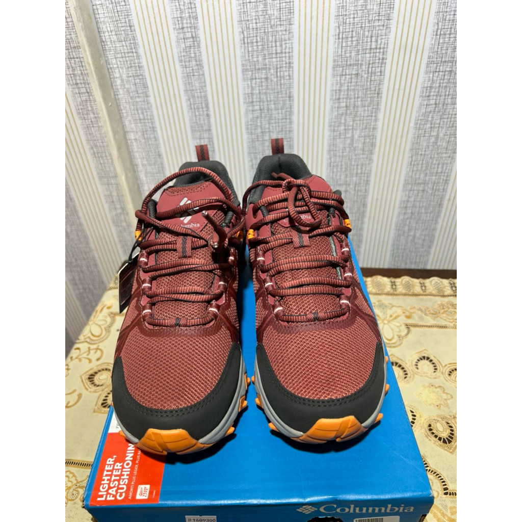 Sepatu Trail COLUMBIA Sportswear Peakfreak II Beetroot