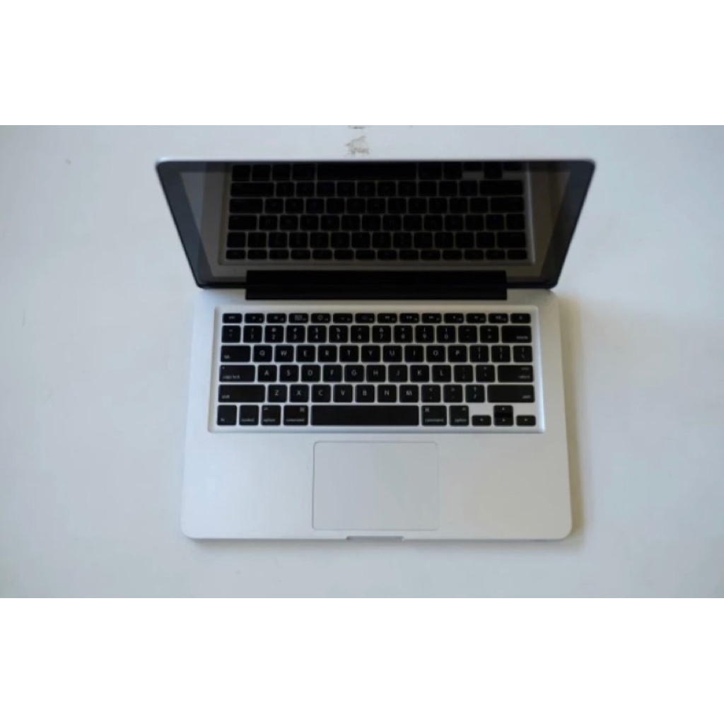 Macbook Pro 13 inch - Mid 2009 Second Good Condition