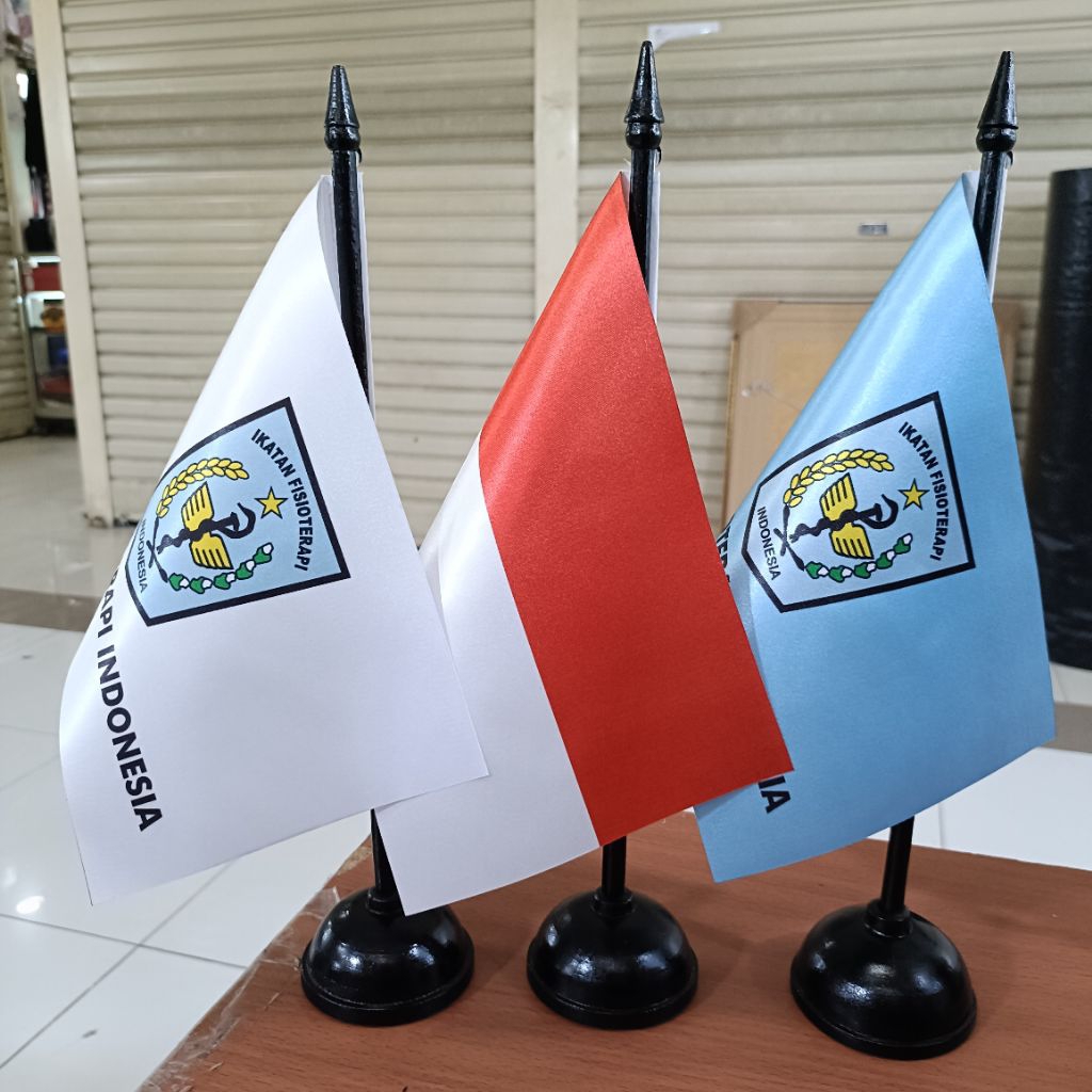 

best seller custom bendera meja+tiang kayu meja