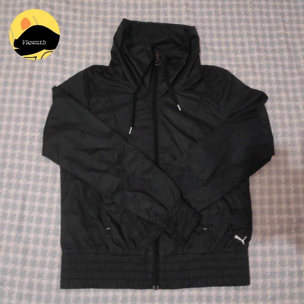 jacket parasut wanita running puma hitam size S (likenew)
