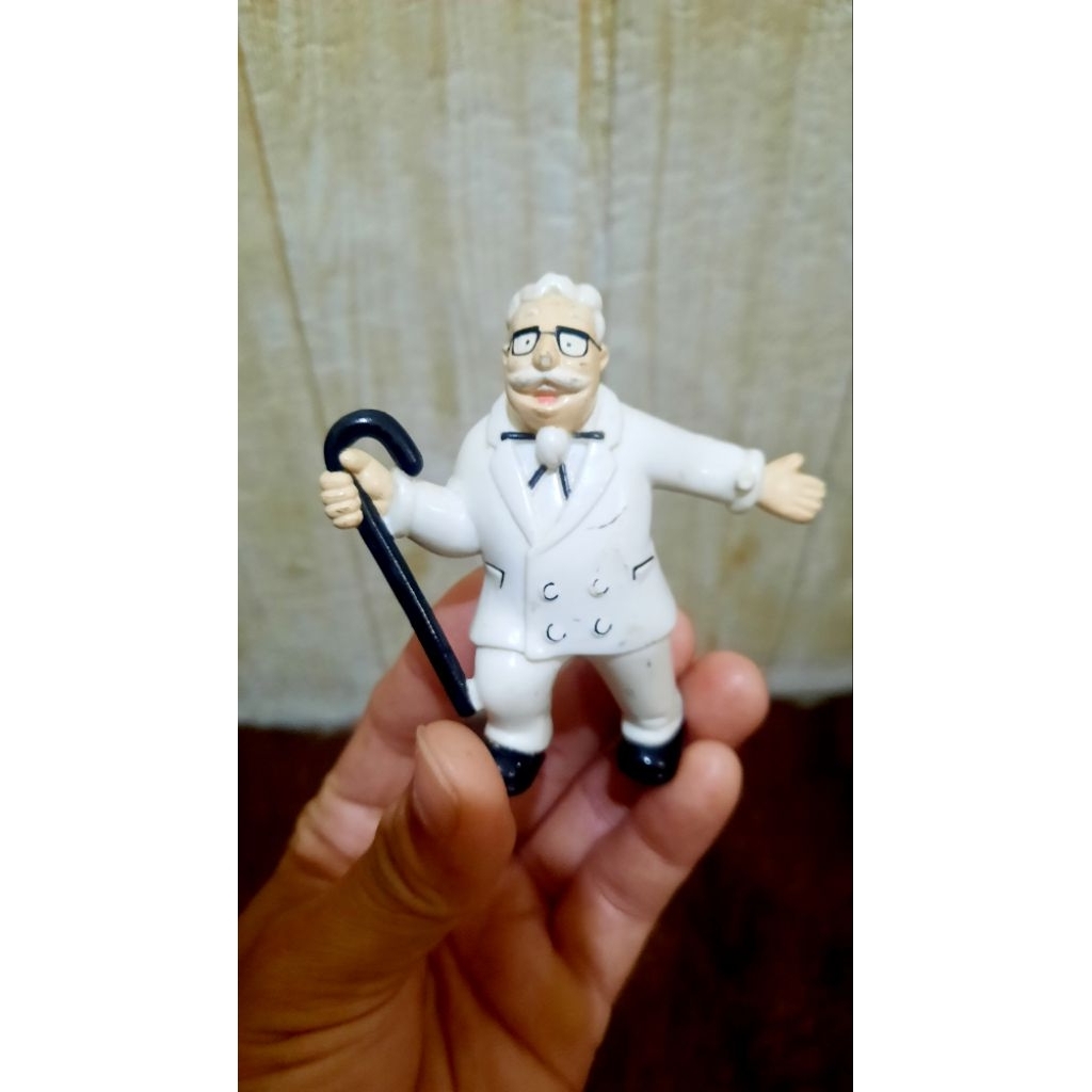Mainan Figure Colonel Sanders KFC