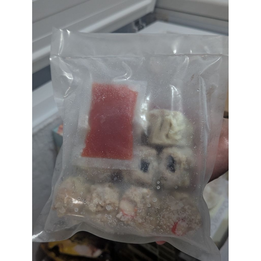 

Dimsum Frozen Premium Repack 10pcs 400gr Halal