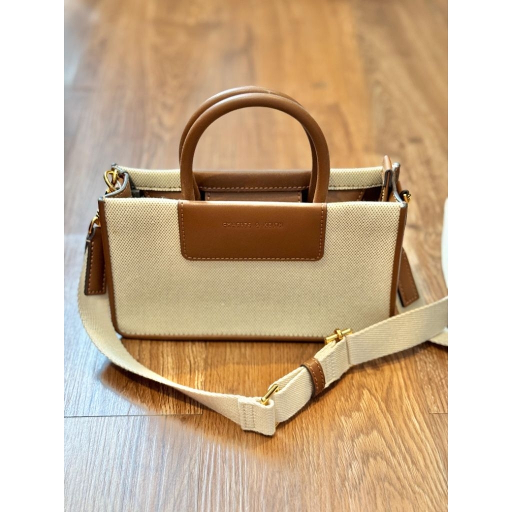 charles and keith itzy bag