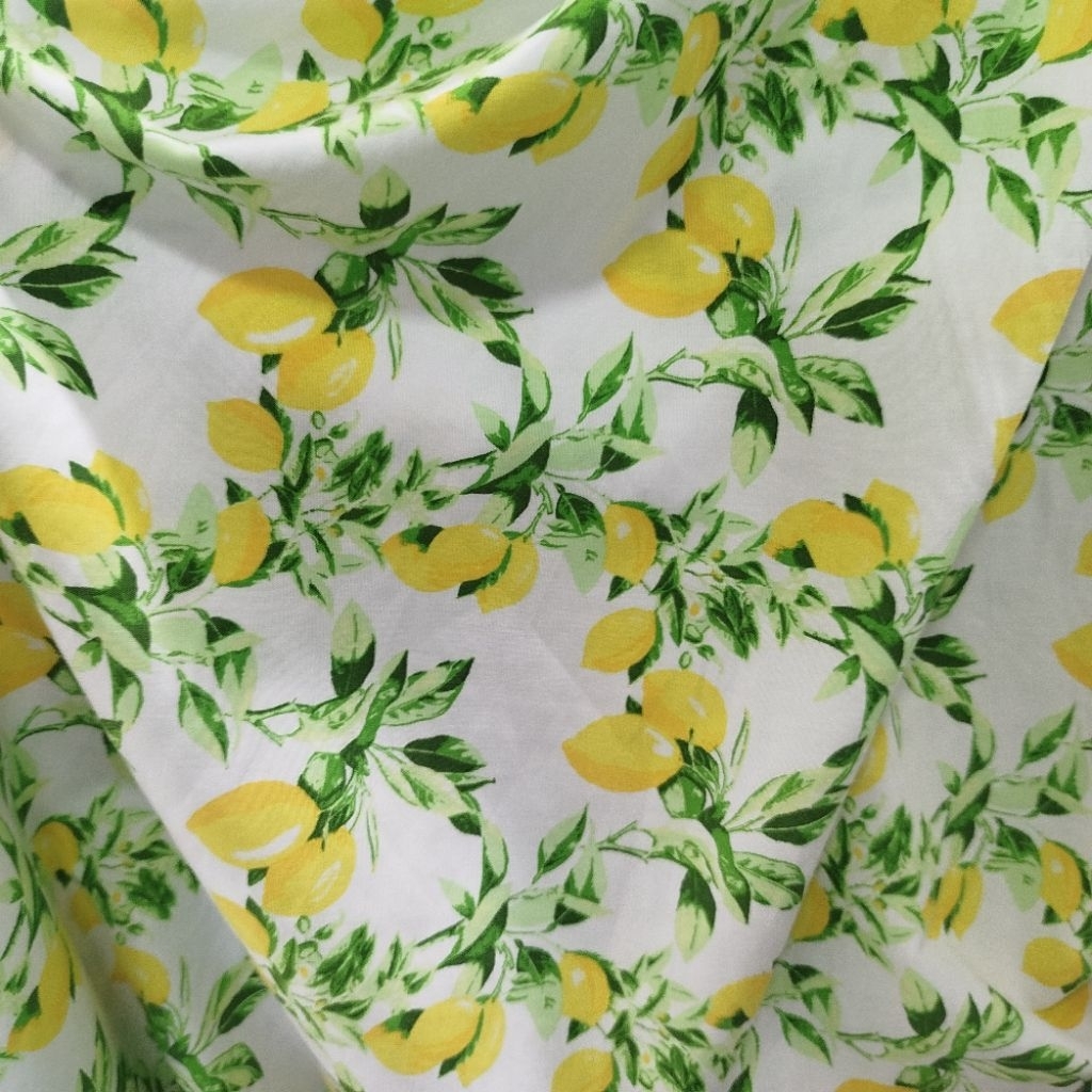 Kain Katun Poplin Floral Premium – Cocok untuk Gamis, Dress,Kemeja & Baju Anak - Kain Katun Poplin M
