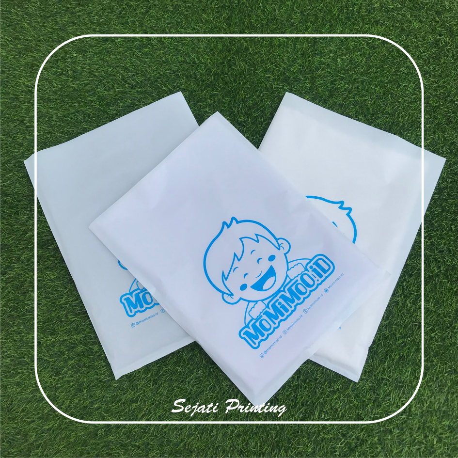 

(Isi 100 pcs) Plastik Sablon HD Packing 25x35cm, FREE DESAIN - SEJATIPRINTING