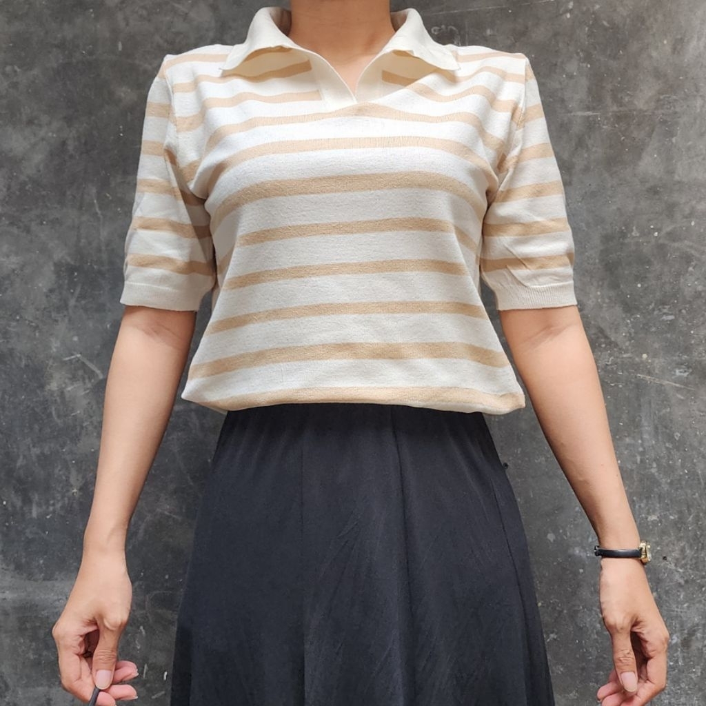 Preloved CR79 Mymyt Jenny Eyelet atasan polo shirt putih krem cream creme rajut katun size kecil S M