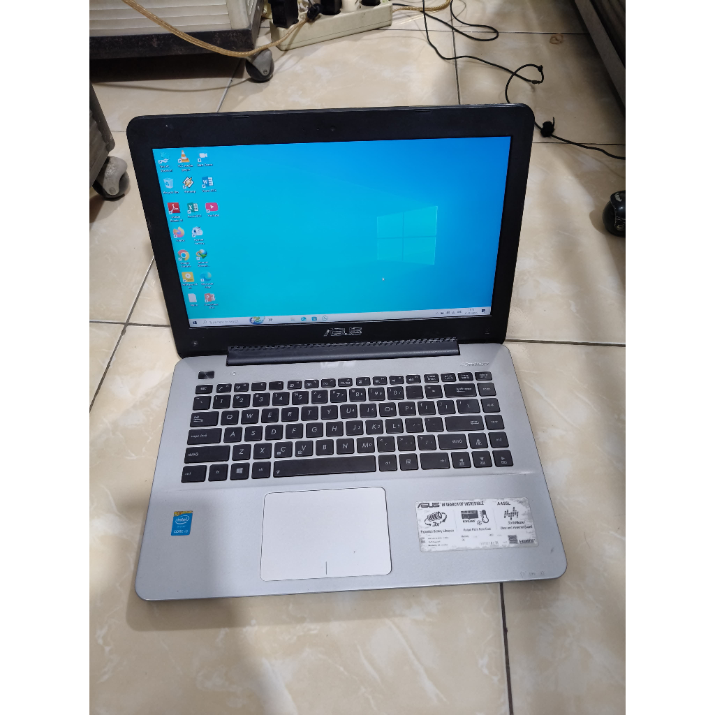 Laptop Asus X455L Intel i3 RAM 4GB SSD 128GB BERGARANSI
