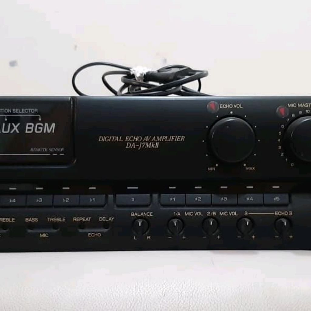 Karaoke Amplifier BMB DA-J7 Preloved