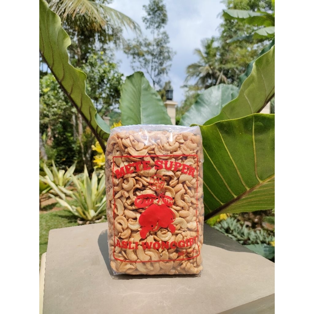 

KACANG METE BELAH DUA GORENG ASLI WONOGIRI