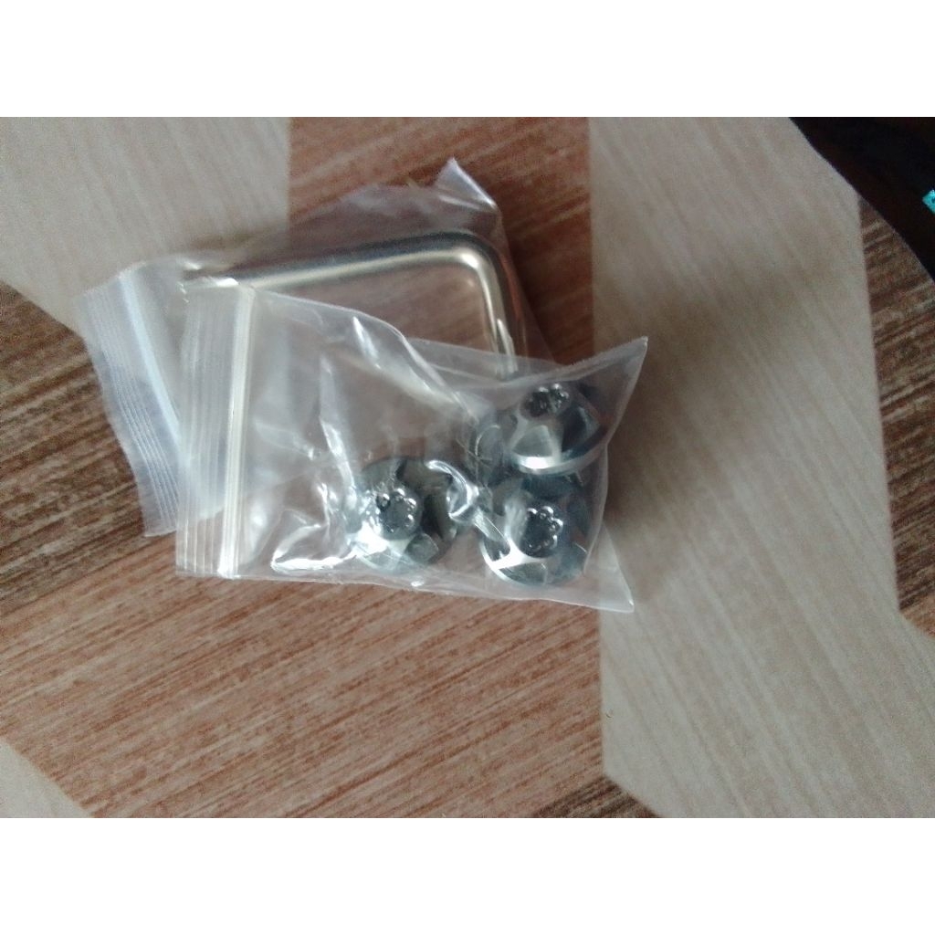 nutt handle gomexus for daiwa ,ukuran 8*5