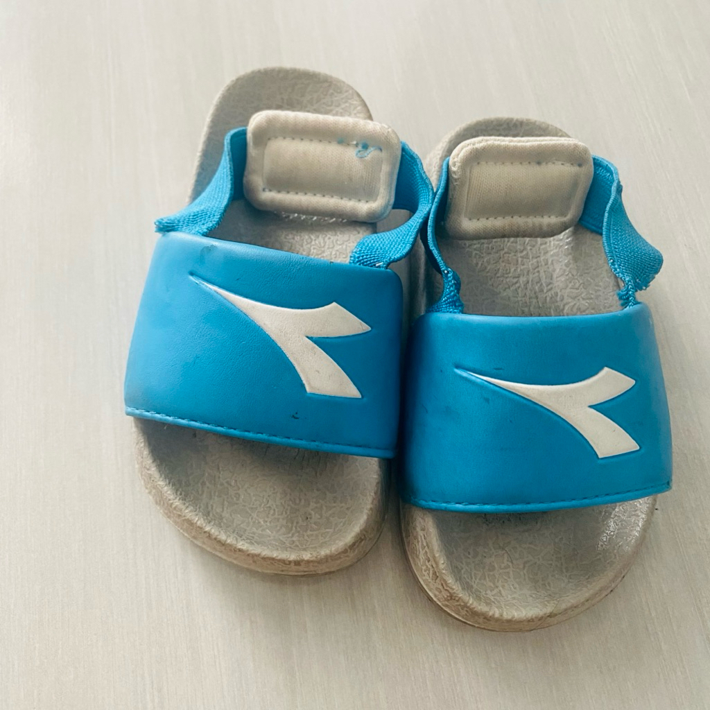 Preloved Sandal Anak
