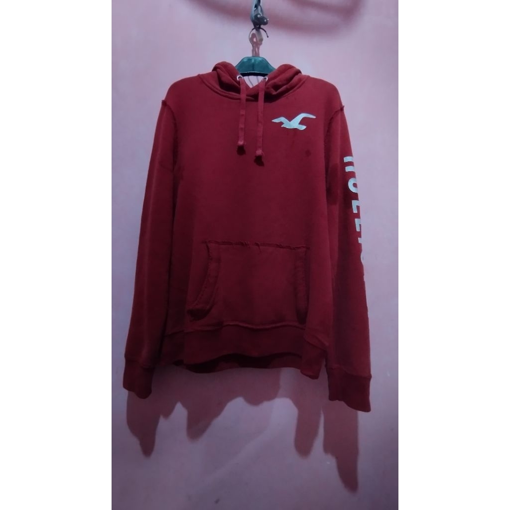 Hoddie Hollister second
