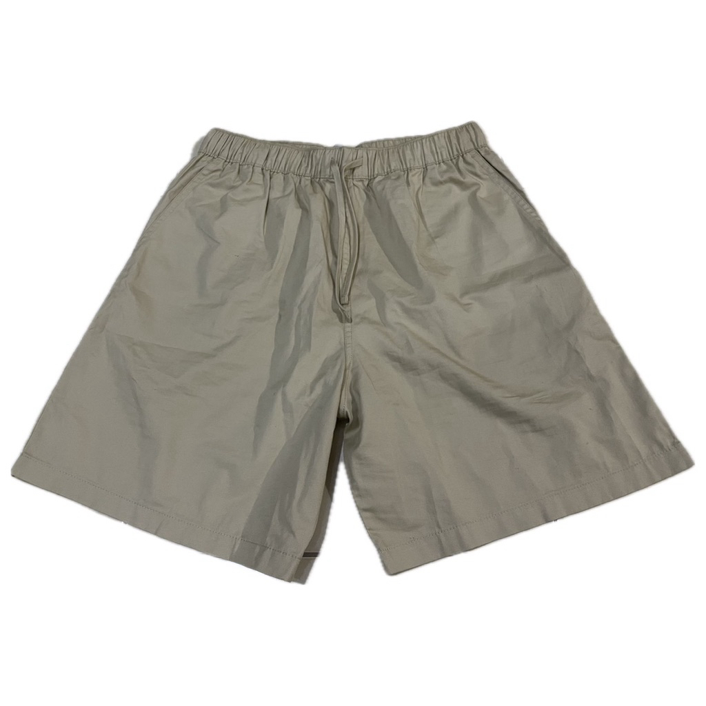 Manzone Bermuda Celana Pendek