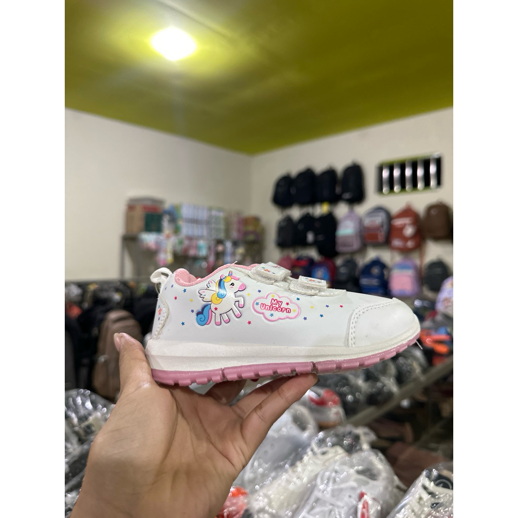 Sepatu Anak Paud TK Perempuan Ando Minicorn VLC