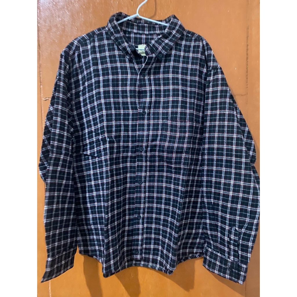 Flannel ERIGO hitam (preloved)