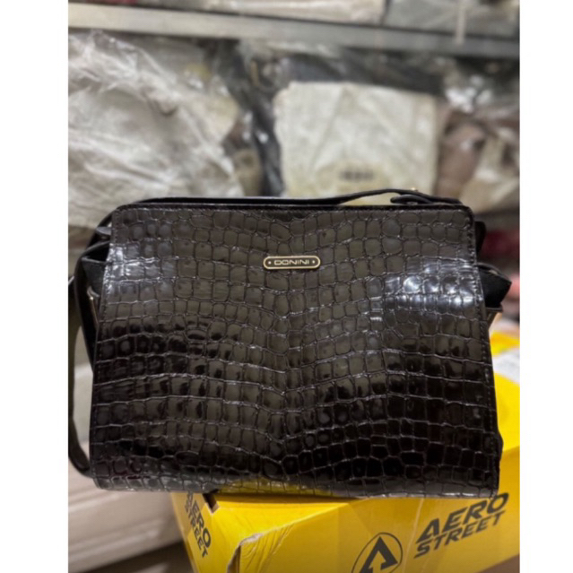 only tas aja pl tas donini wrna hitam