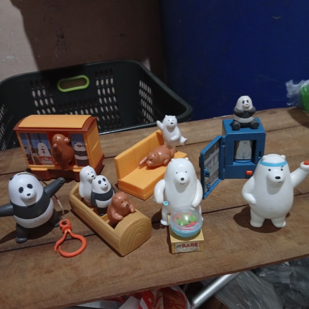 kfc toys chaki meal we bare bear full set