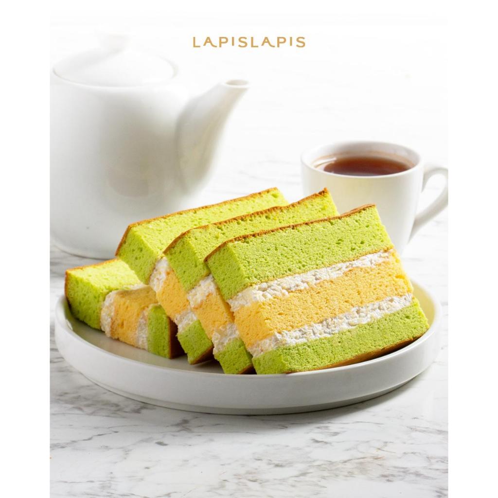 

Lapislapis Surabaya Pandan Cheese Slice