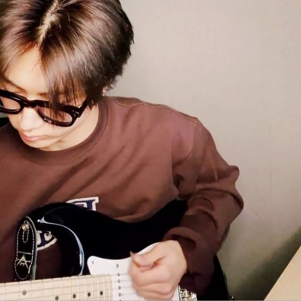 Jay Pob Weverse Japan (Booked)