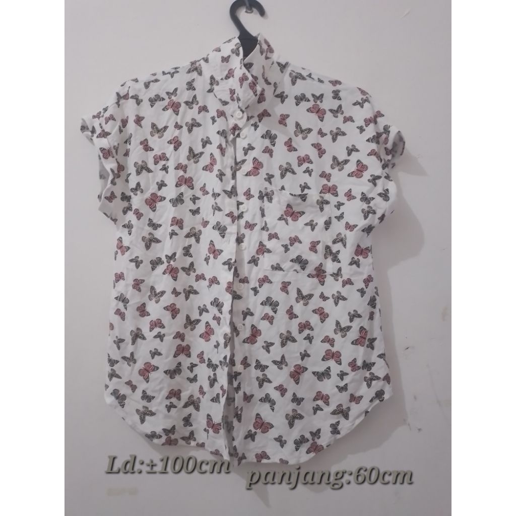 Preloved Kemeja Hawai Kemeja Santai Preloved Kemeja Wanita Kemeja Oversize Kemeja Wanita