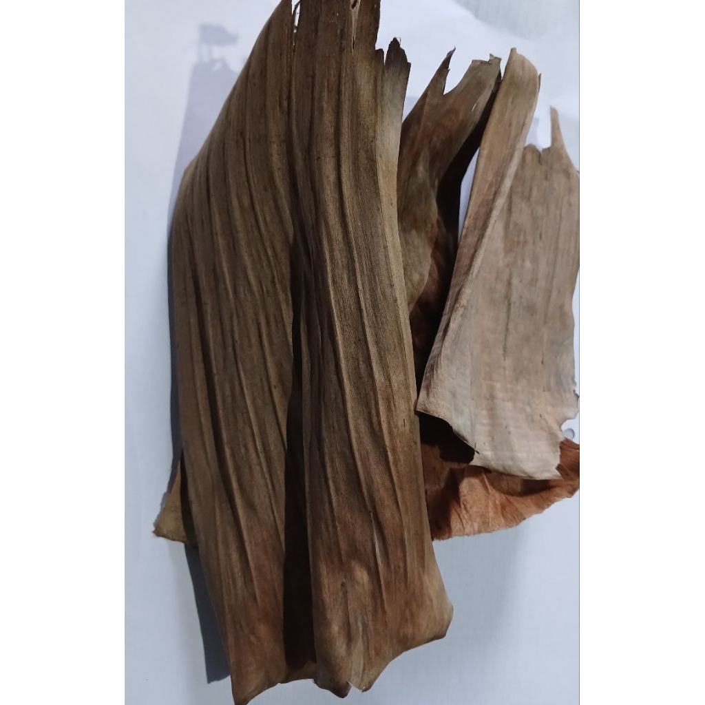 

DAUN PISANG KERING ( KLARAS)