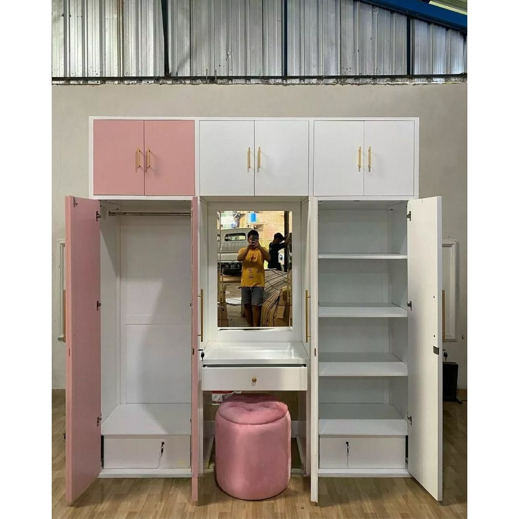 Lemari Pakaian Hijab dan Tas Kayu Jati Asli