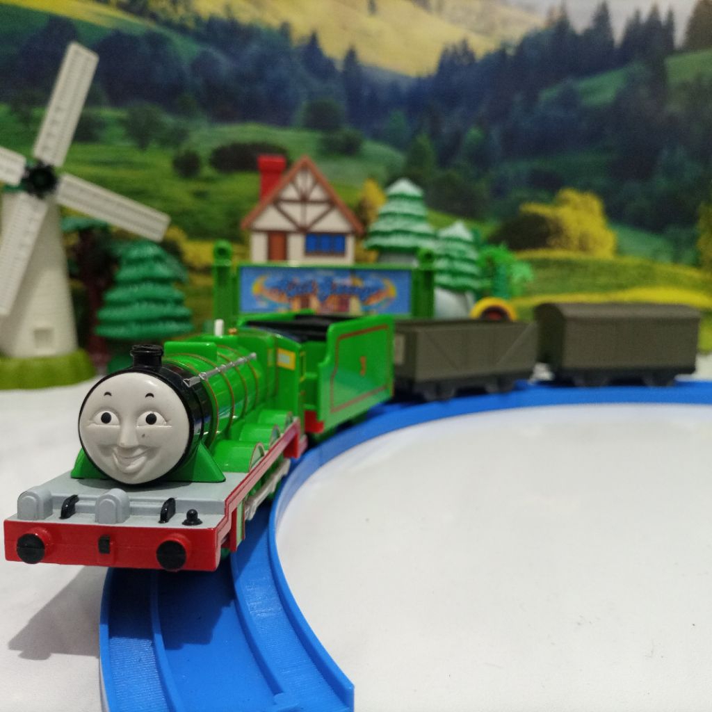 Takara Tomy Kereta Plarail Henry (Thomas Series)