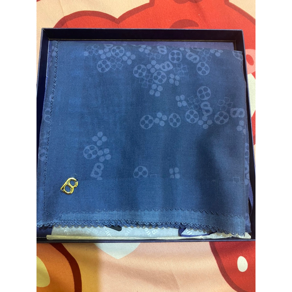 PRELOVED Button Scarves