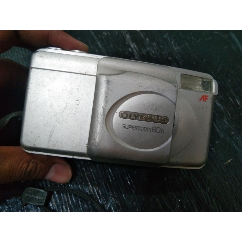 KAMERA ANALOG OLYMPUS SUPERZOOM80G