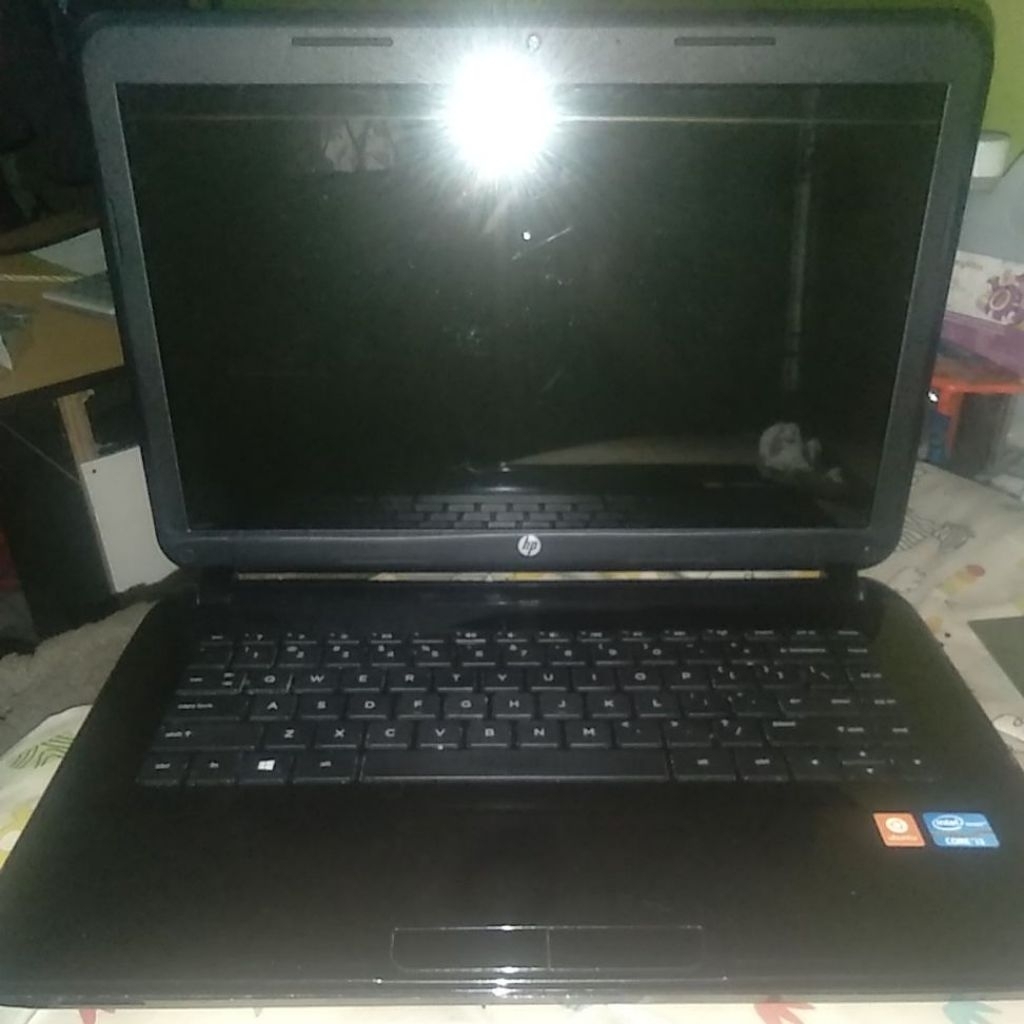Laptop hp 14-d012tu Minusan