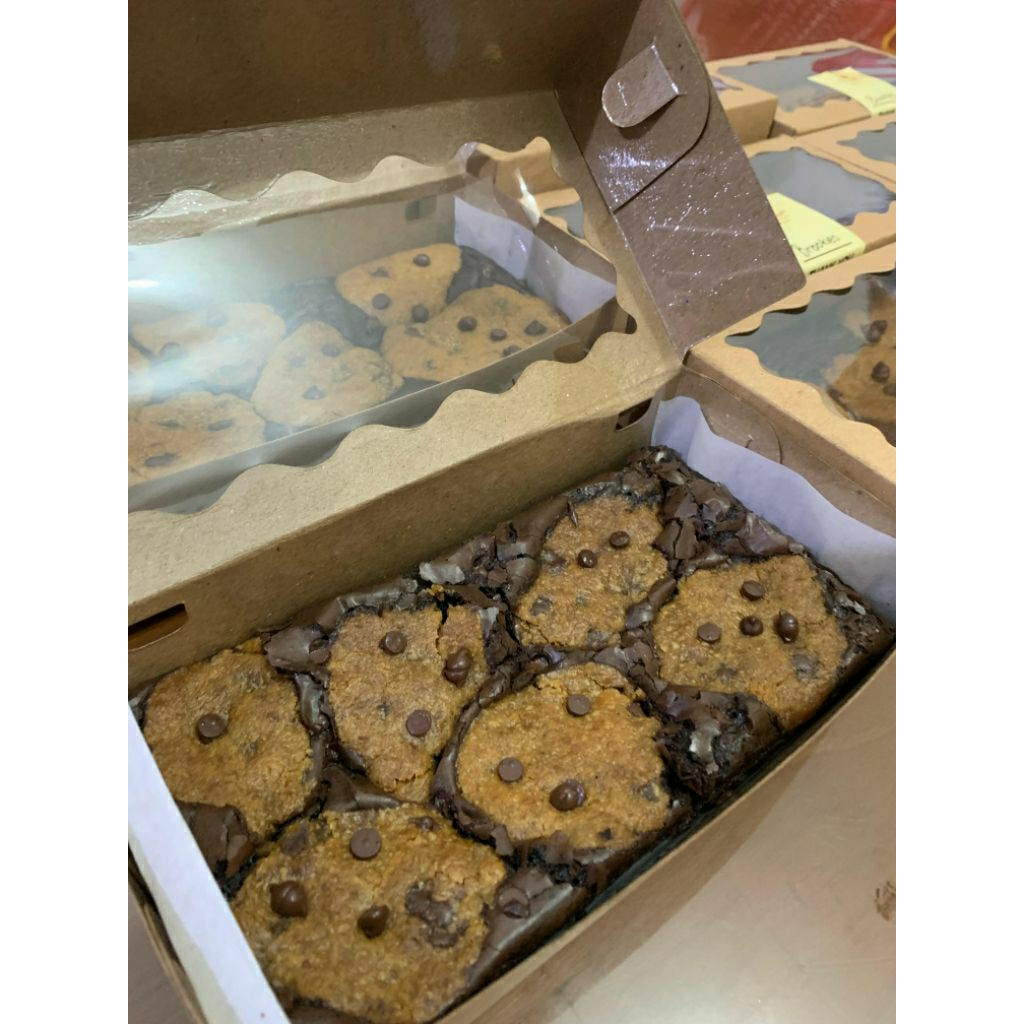 

BROOKIES fudgy brownies cookies o.g size MEDIUM uk. 10 cm x 20 cm