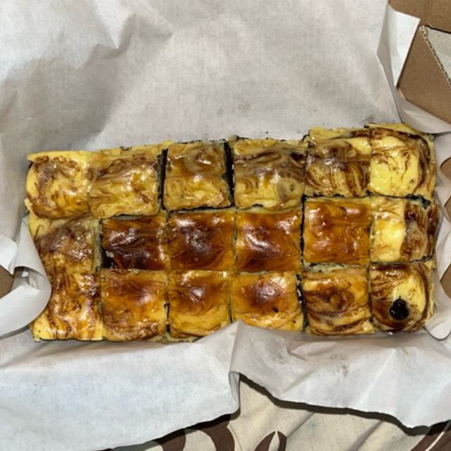 

Brownies Cheesecake Haven By May ukuran 20*10