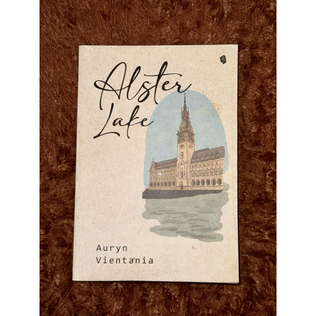 PRELOVED NOVEL ALSTER LAKE
