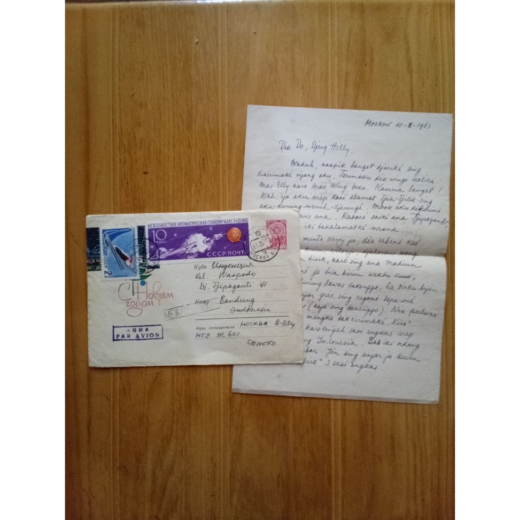

vintage amplop perangko dan isi surat ussr 1963
