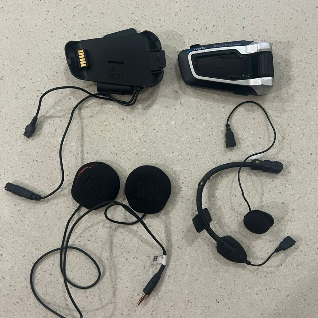 Cardo Packtalk Bold JBL