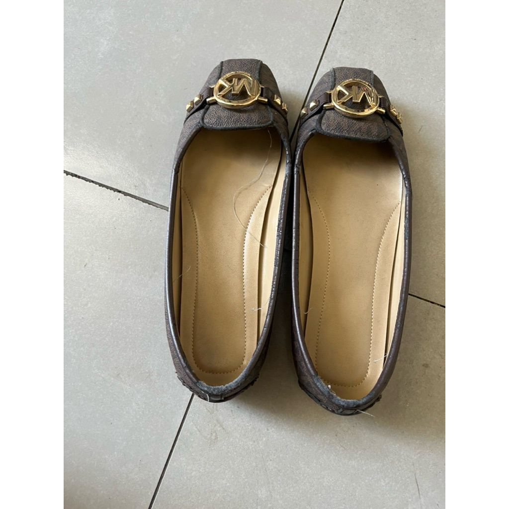 preloved sepatu flatshoes mk fulton brown size 10