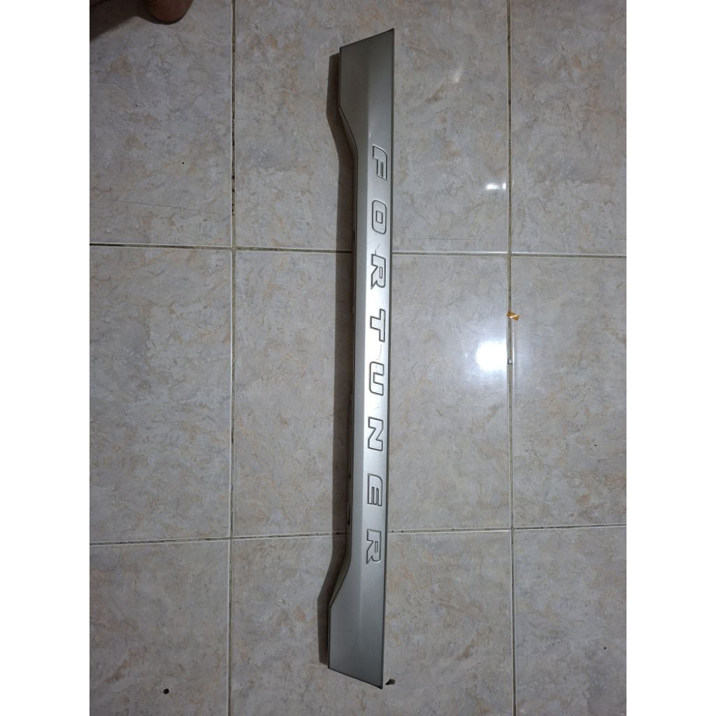 Trunklid bagasi Fortuner VNT 2012-2015 ORIGINAL