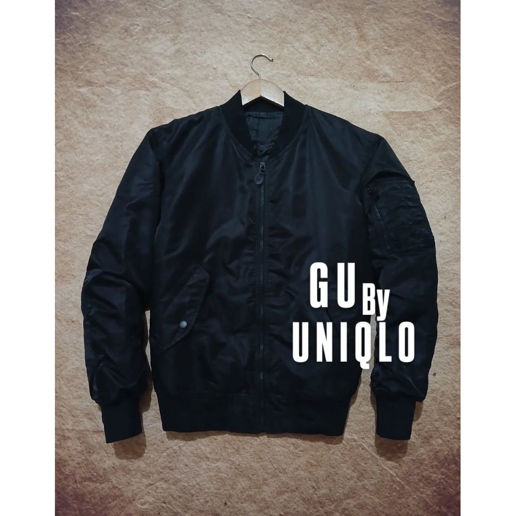 jaket bomber military GU BY UNIQLO bahan tebal recomend bekas second preloved