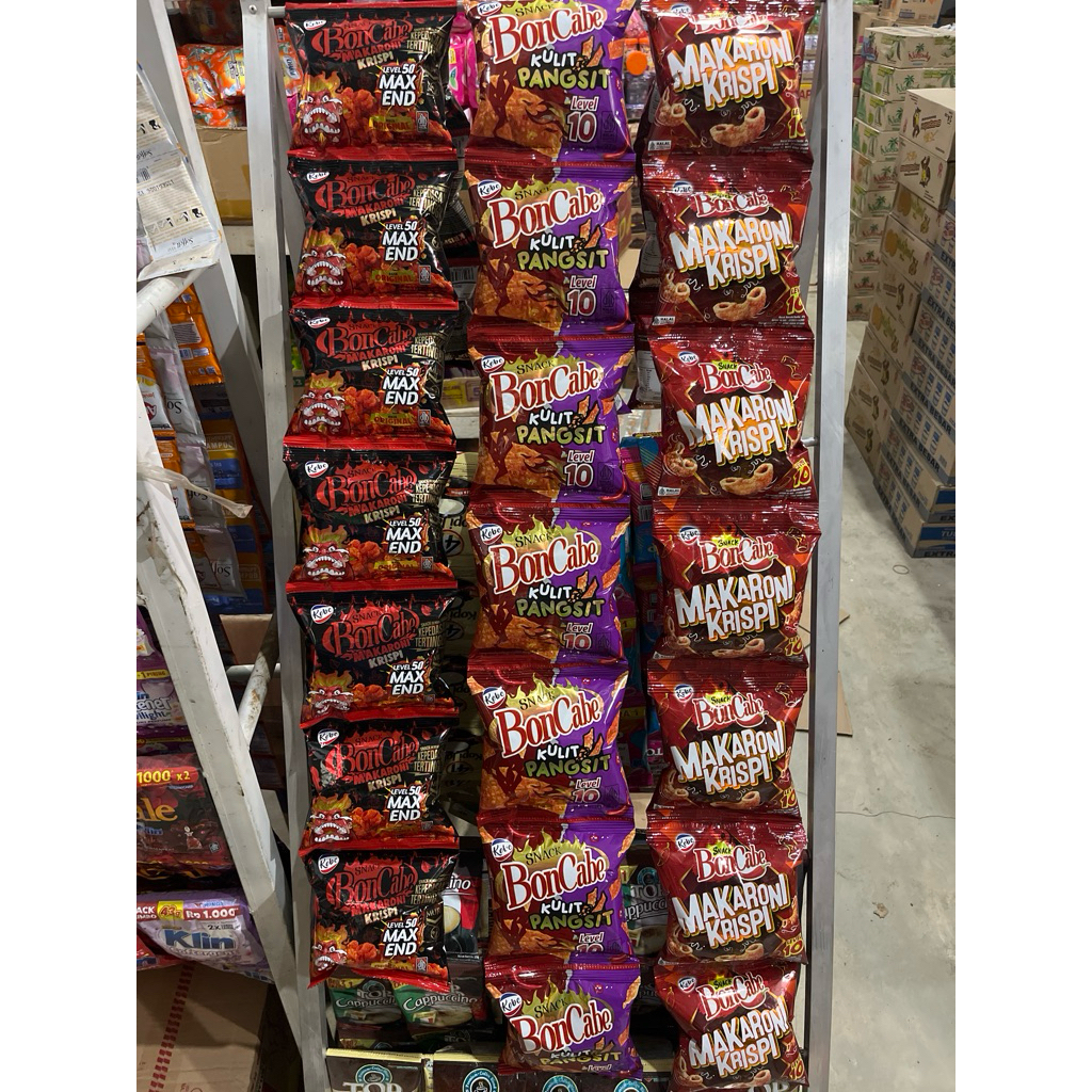 

Kobe snack boncabe sachet pedas Nampol,rasa makaroni krispi,kulit pangsit