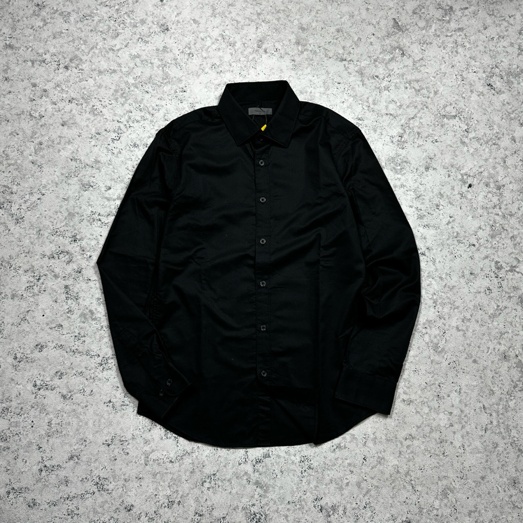 KEMEJA HITAM PROJECT-M