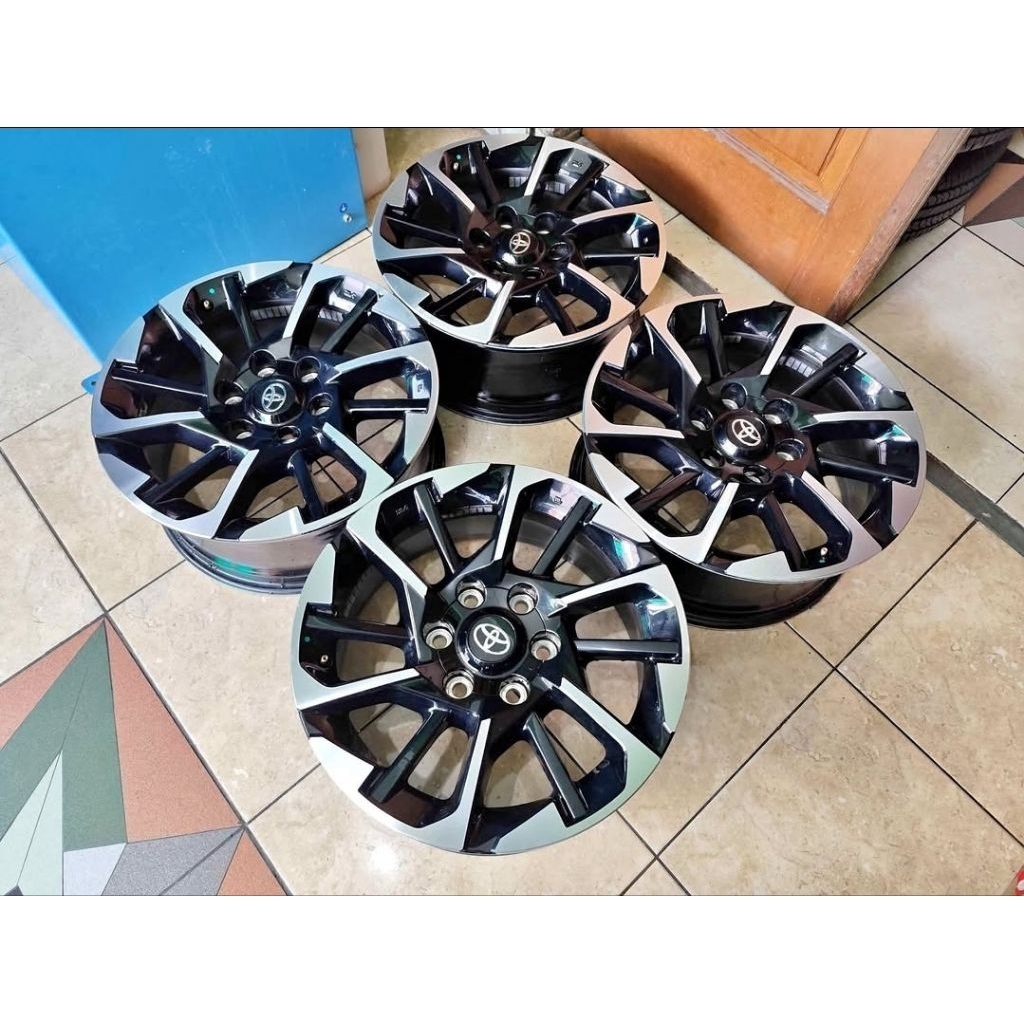VELG FORTUNER GR SPORT 2023