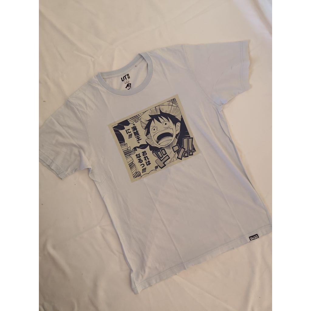 Baju Kaos Anime Uniqlo Colab One Piece Light Blue